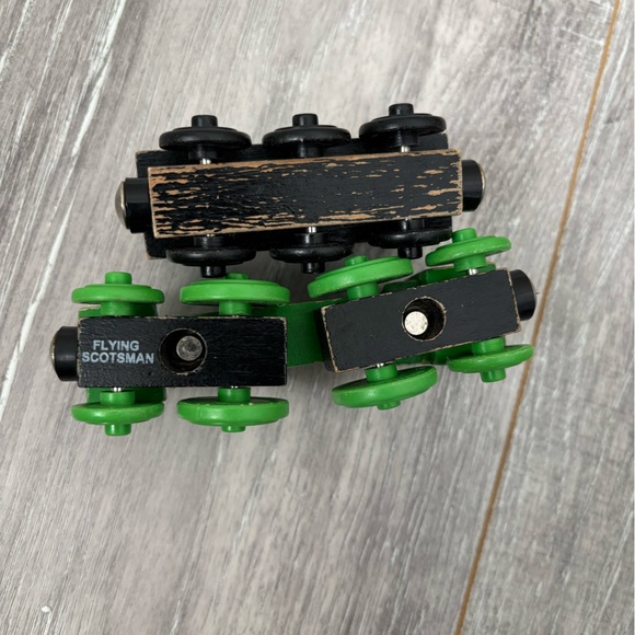 Wooden Flying Scotsman with One Tender - Picture 6 of 14